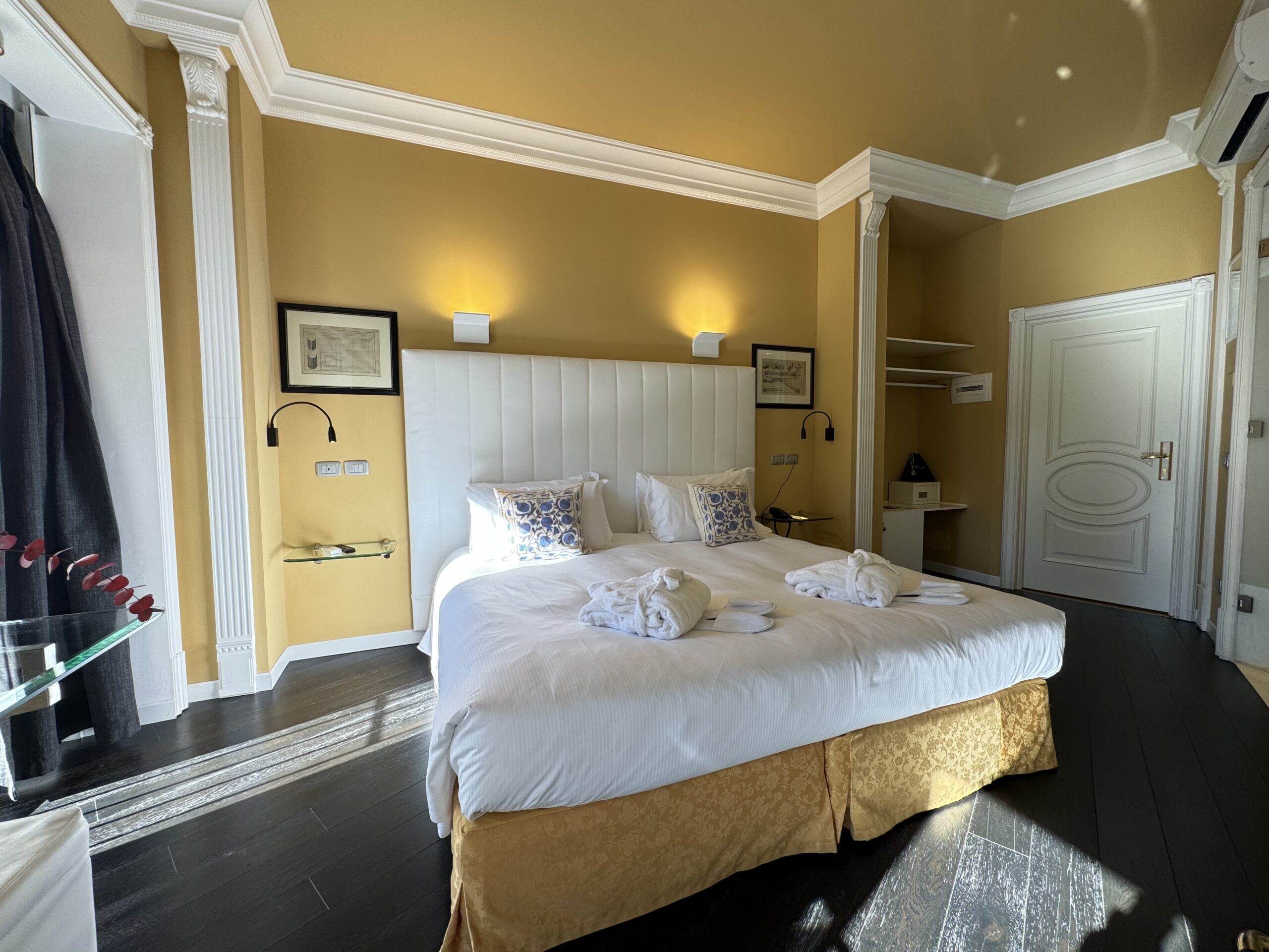 Image hover effect image